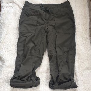 The North Face Green Hiking Pants/Capris